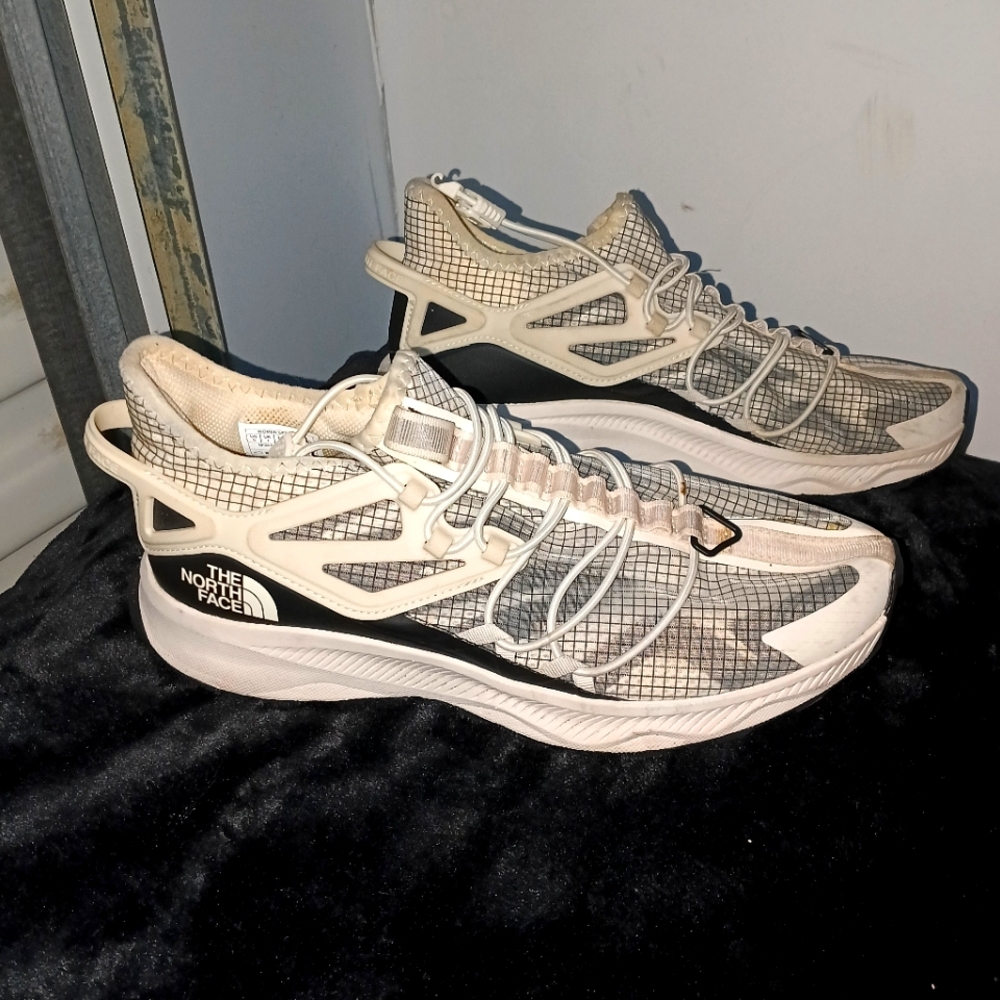 Size 9 The North Face